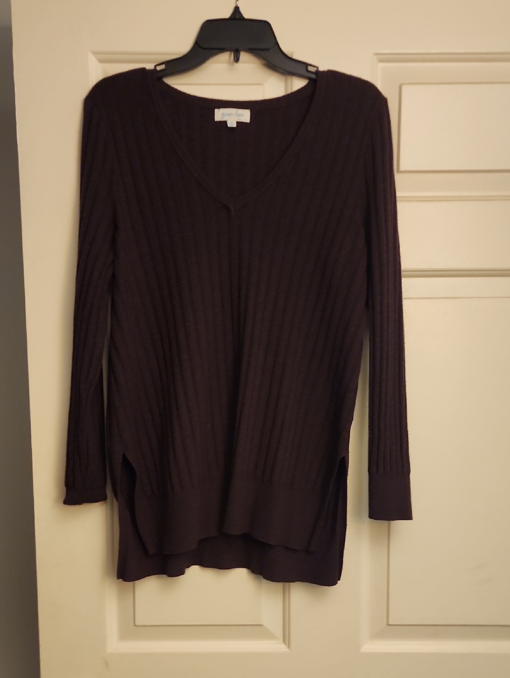 Grace & Lace Long Sleeve Ribbed V-Neck Sweater in Dark Brown